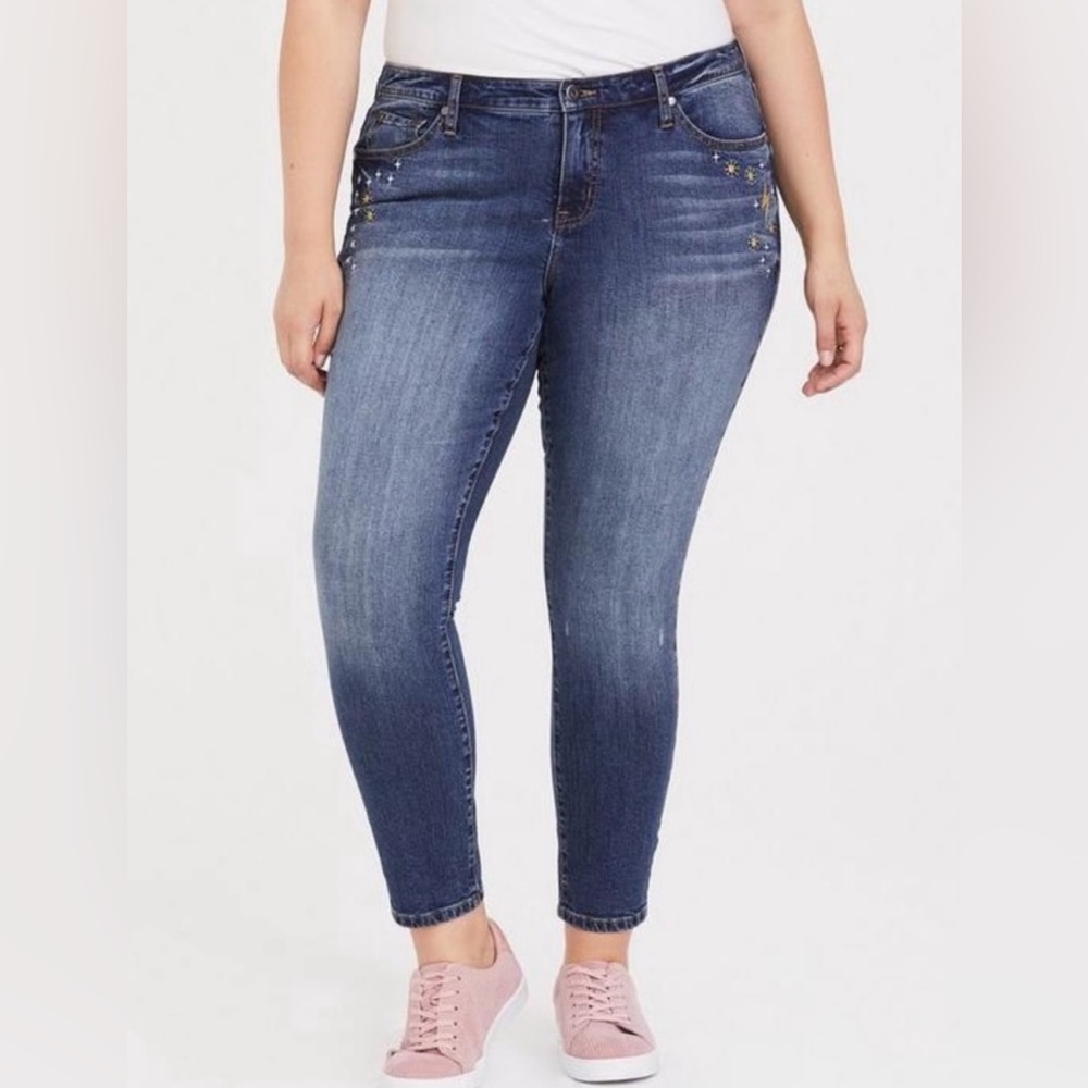 Torrid‎ Harry Potter Embroidered Classic Vintage Stretch Skinny Jeans Size 28